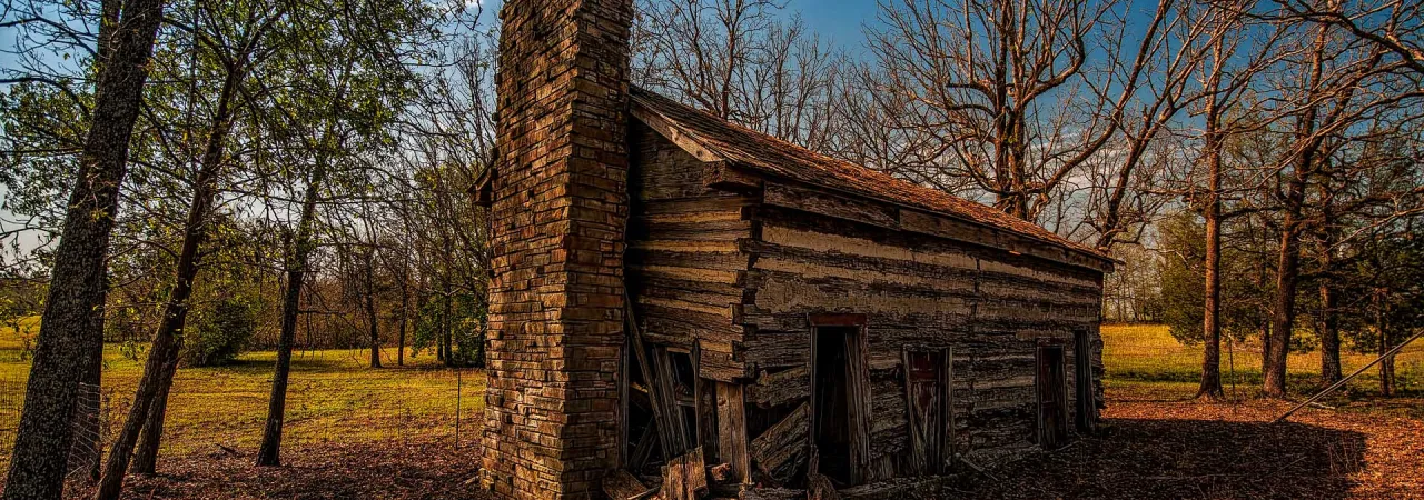 Photo of cabin at Brices Cross Roads by Mike Talplacido