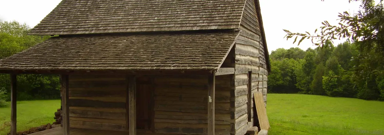 Cabin on the grounds of the Ramsour's Mill Battleground
