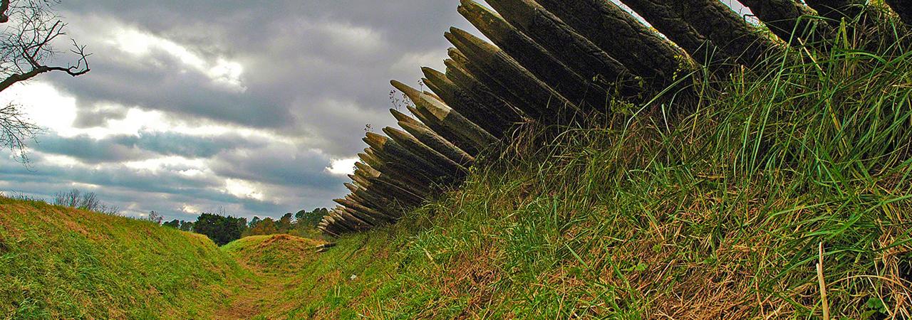 Landscape image of Yorktown battlefield.