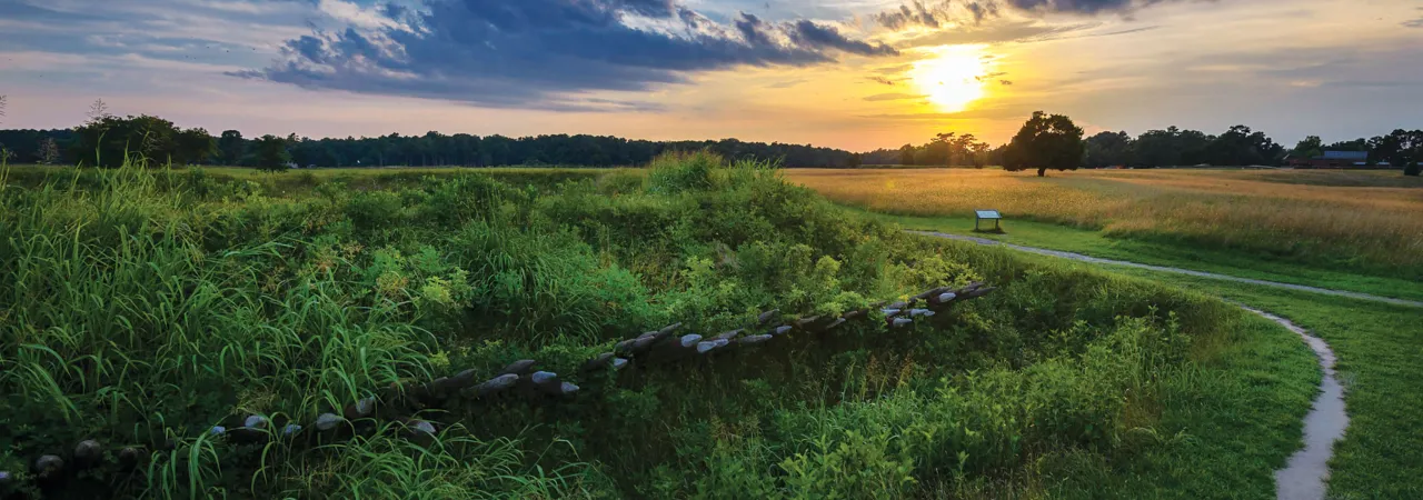 Photograph of a sunset over the Yorktown battlefield