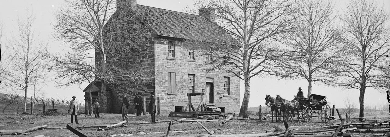 Black and white photograph of a residence on the Bull Run battlefield
