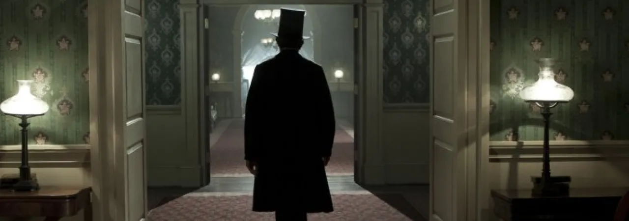 Lincoln Walking Away