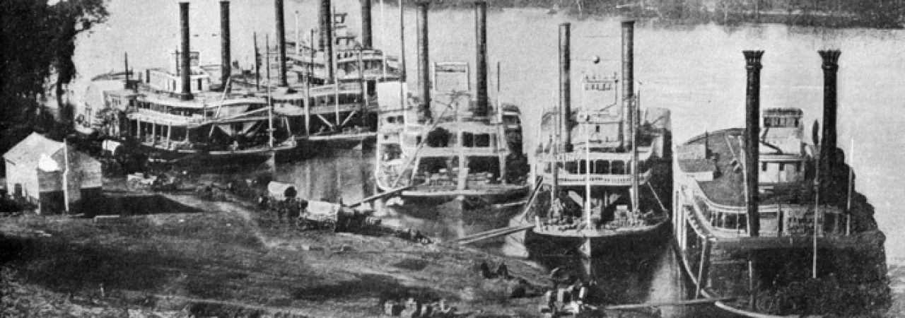 Boats docked at Pittsburg Landing