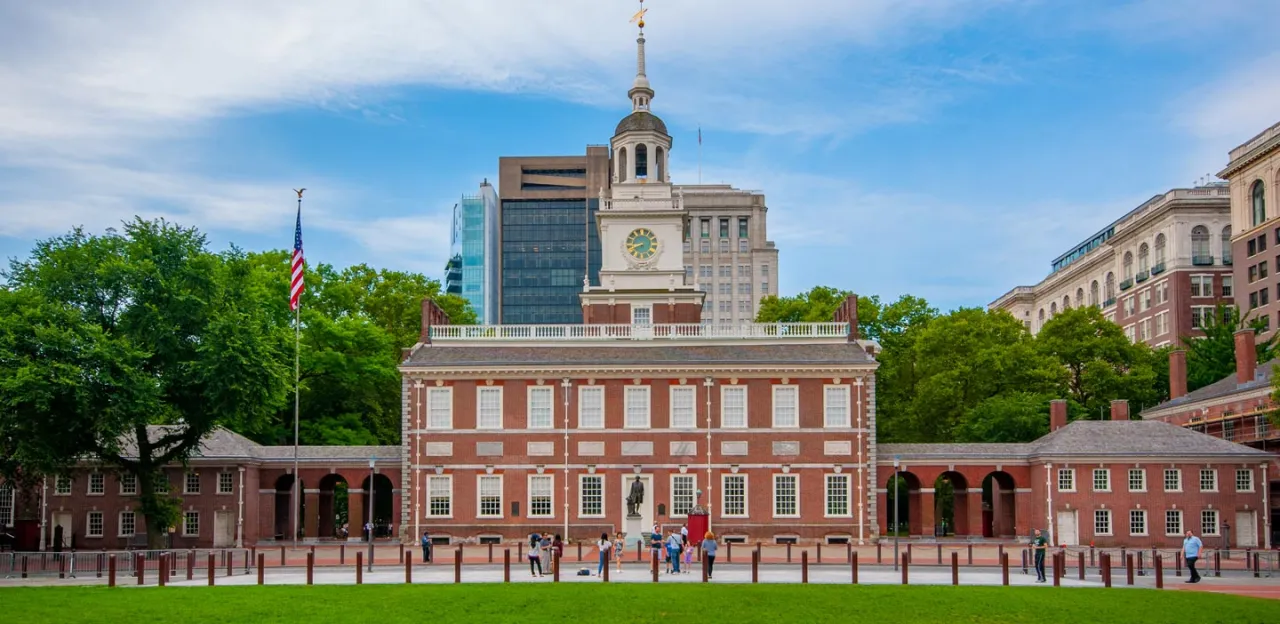 Modern day image of Independence Hall in Philadelphia, Pennsylvania