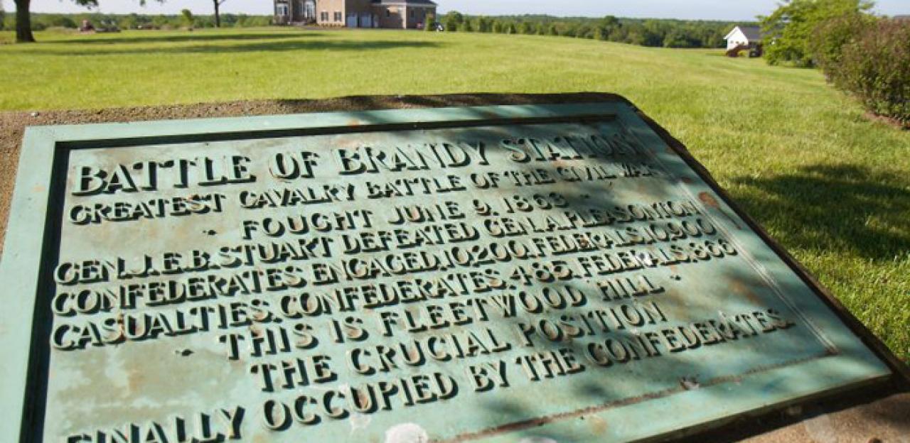 Photo of a historical plaque honoring Fleetwood Hill— the apex of the Battle of Brandy Station 