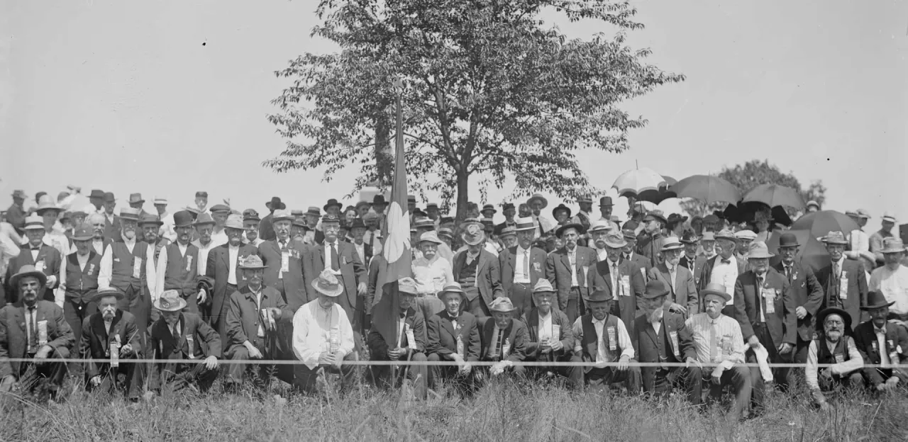 Union Volunteers [i.e., 72nd Pennsylvania Infantry] at Bloody Angle, July 1913. Photograph by Bain News Service.