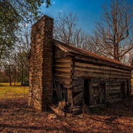 Photo of cabin at Brices Cross Roads by Mike Talplacido