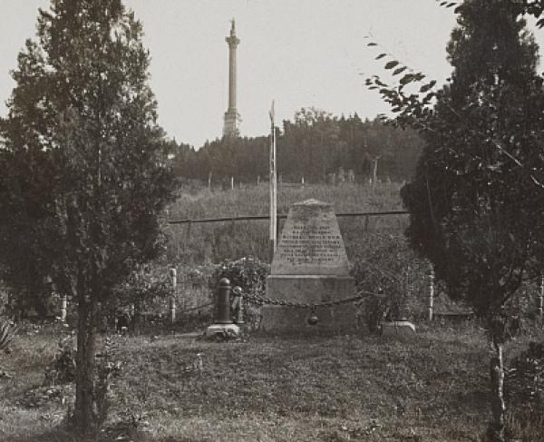 Brock's Monument on Queenston Heights and cenotaph erected on spot where he fell in battle, Canada