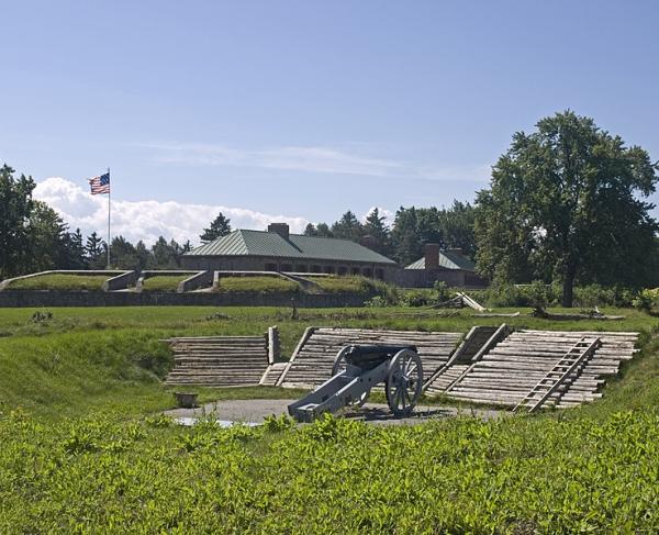 Old Fort Erie with cannons