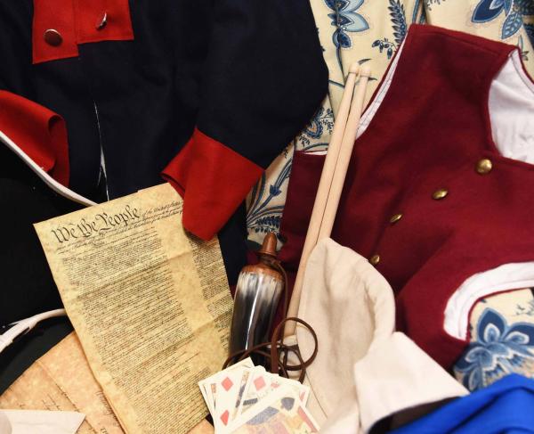 Revolutionary War Traveling Trunk