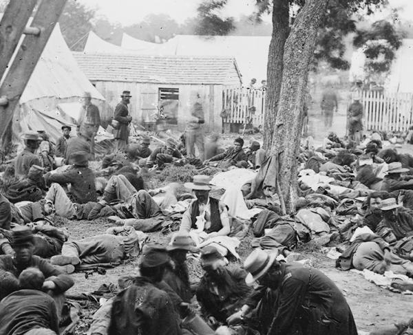 Thi photo depicts Savage's Station— a Union hospital—  overrun by Confederate troops.