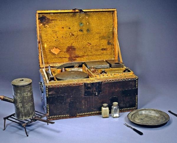 Washington's Mess Kit