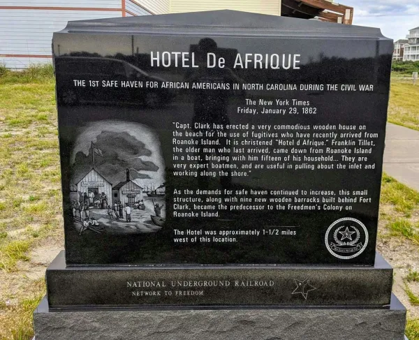 Hotel de Africa, Hattera Island, N.C.