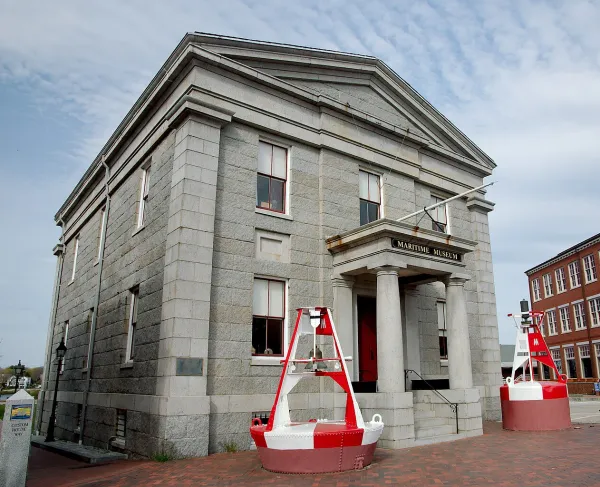 Front entrance of the Custom House Maritime Museum