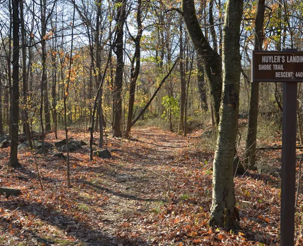 Huyler's Landing Trail Head
