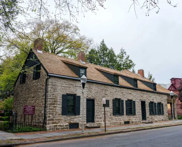 18th century stone building in Kingston New York