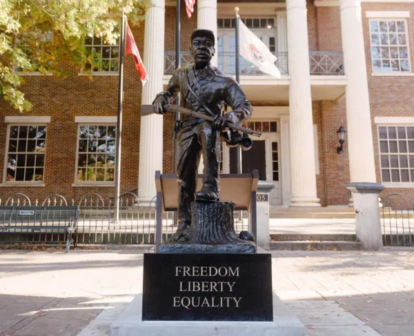 “The March of Freedom” by Joe Frank Howard, sculptor, 2021.