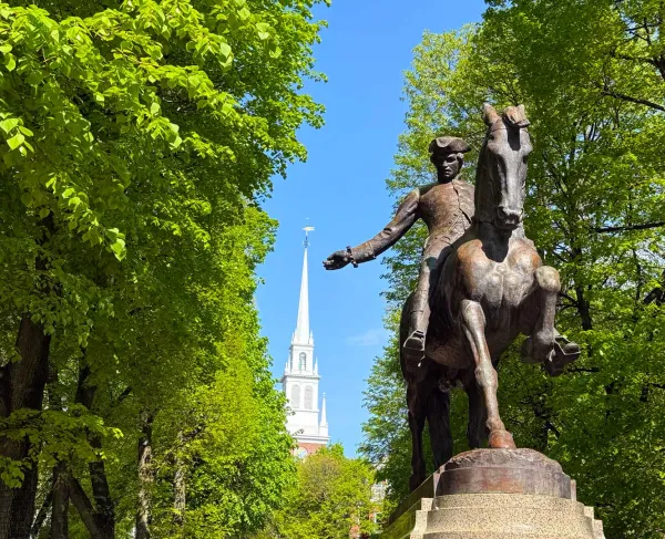 Equestrian statue of Paul Revere, Old North Church, Boston, Mass.