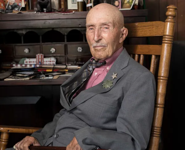 Ed Bearss seated