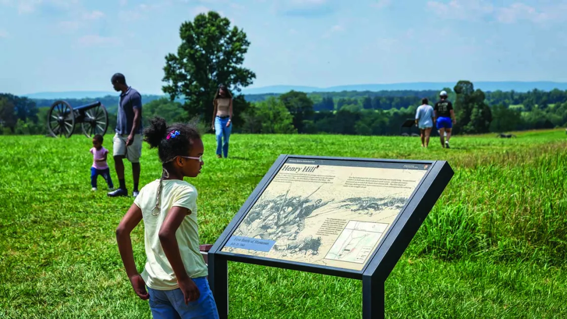 Visitors at Henry Hill, Manassas National Battlefield Park, Va.