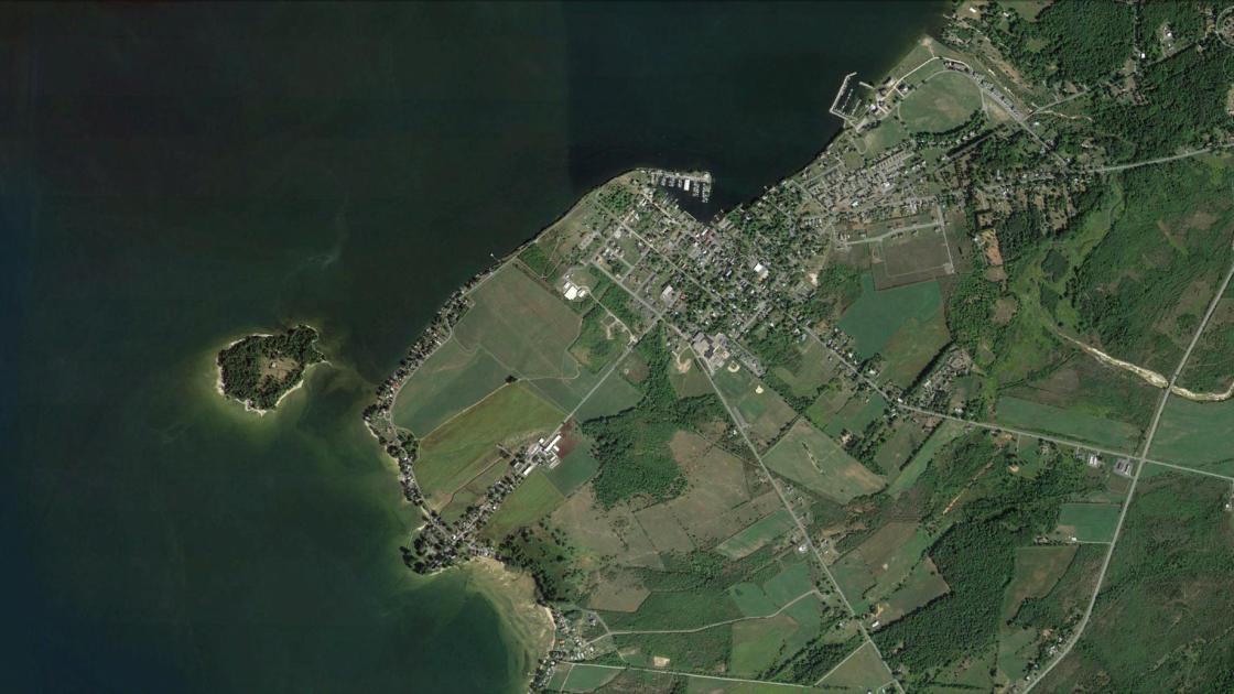 Satellite view of Horse Island at Sackets Harbor, New York.