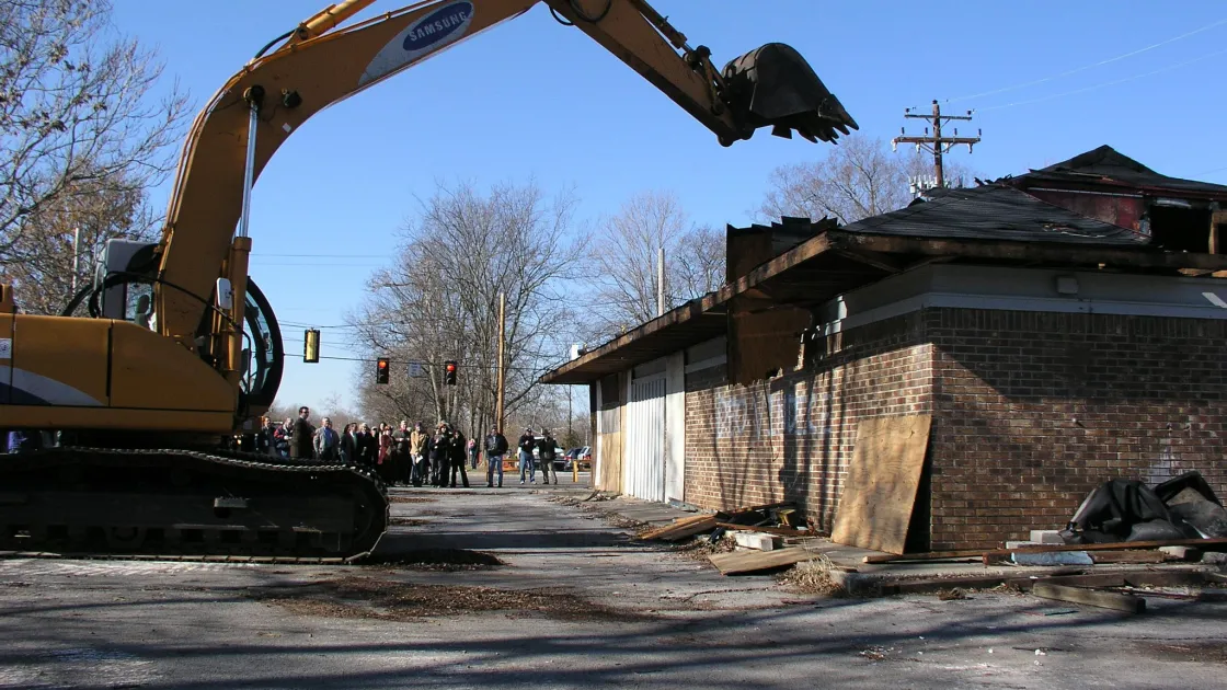 Franklin Pizza Hut Demolition