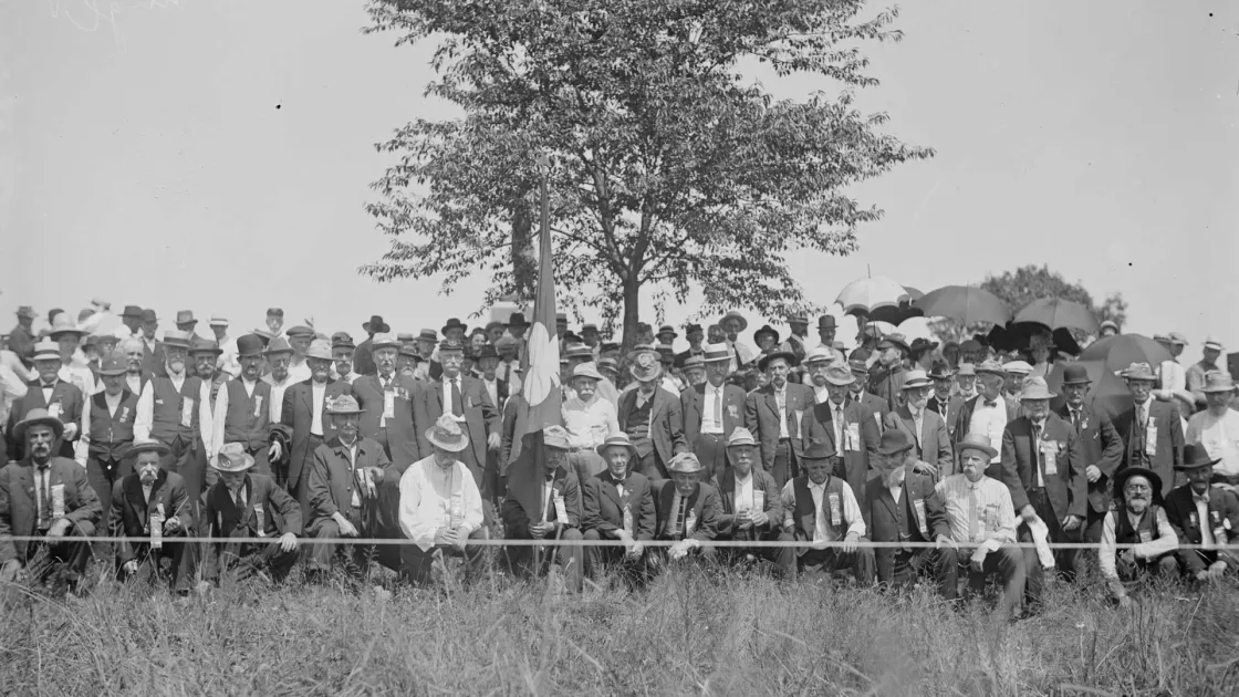 Union Volunteers [i.e., 72nd Pennsylvania Infantry] at Bloody Angle, July 1913. Photograph by Bain News Service.