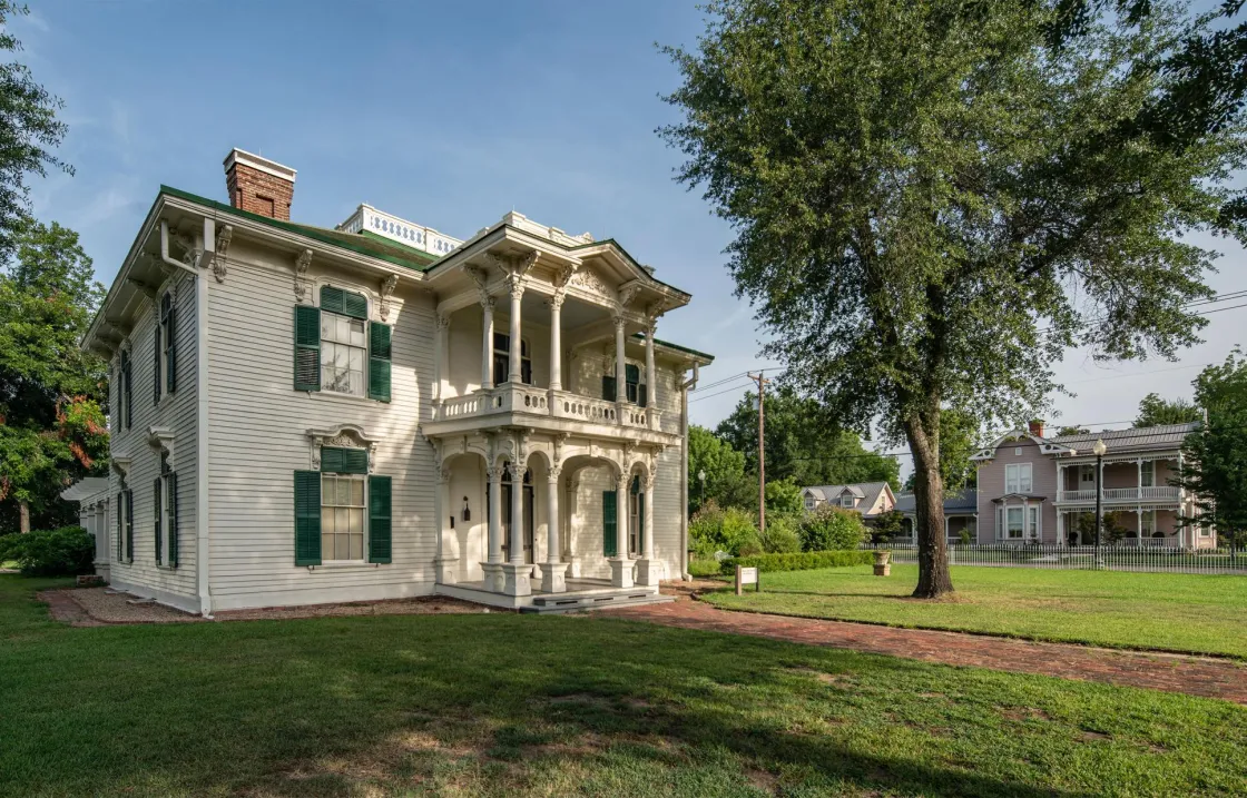 Sam Bell Maxey Home State Historic Site