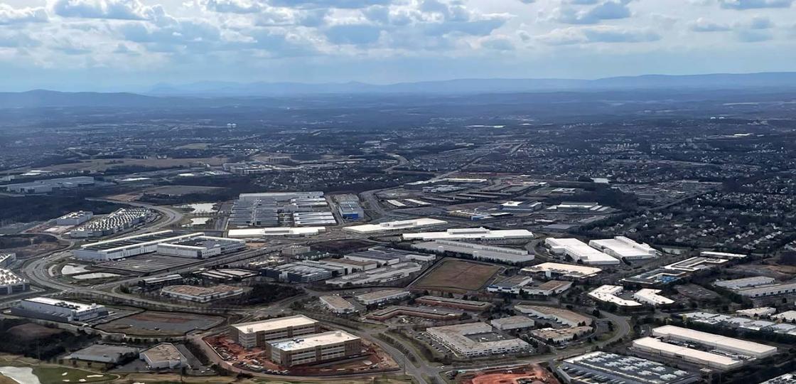 Aerial view of Northern Virginia's sprawling development. David Duncan.