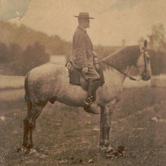 Robert E. Lee on his horse, Traveller